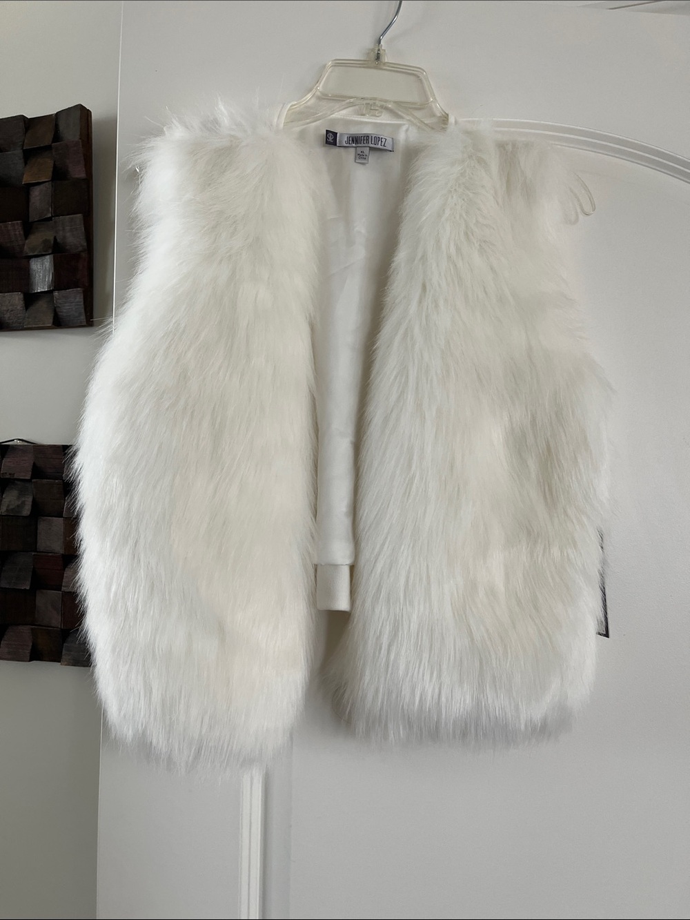 Jennifer Lopez Girls' White Faux Fur Vest